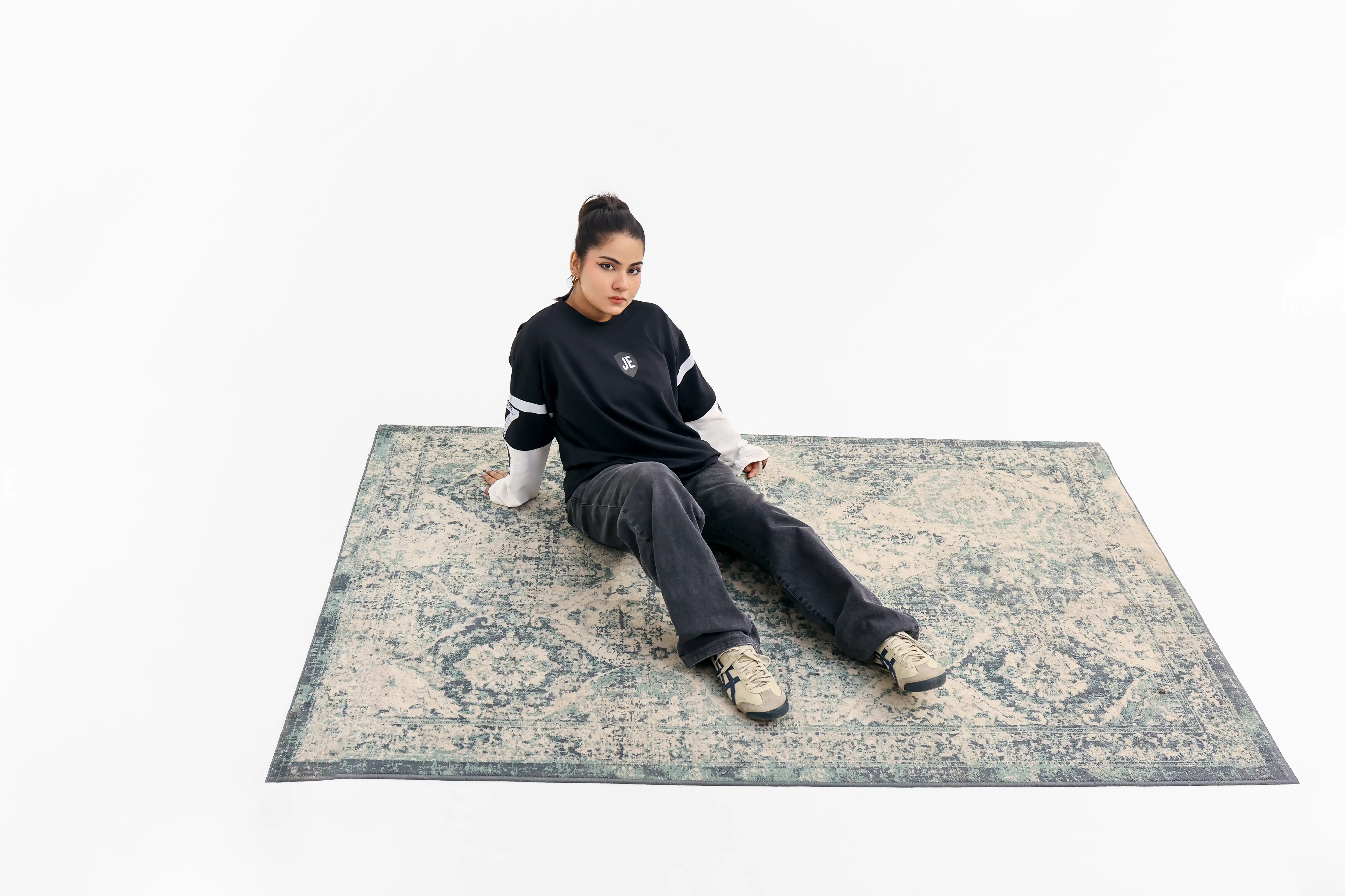 Archive 77